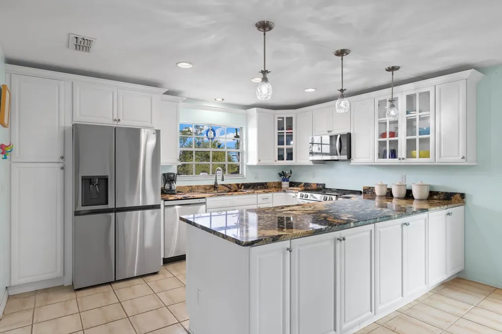 1625 Serenity Lane Sanibel FL 33957