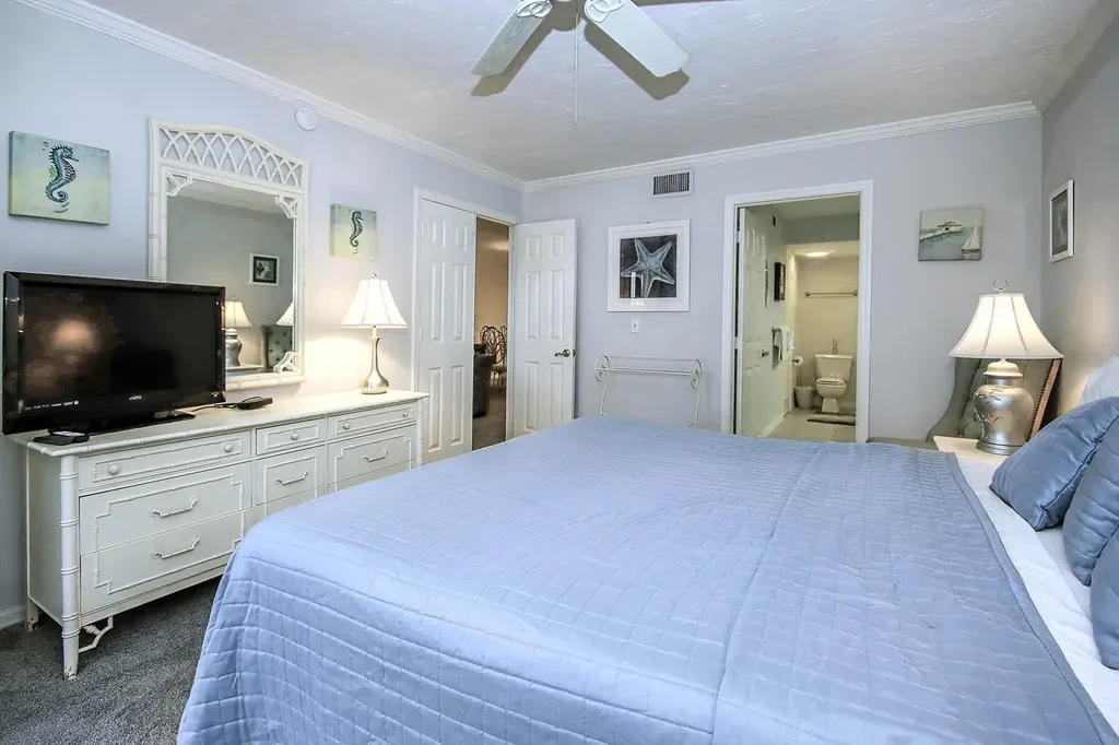 2445 W Gulf Drive Sanibel FL 33957