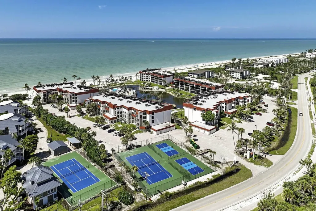 2445 W Gulf Drive Sanibel FL 33957