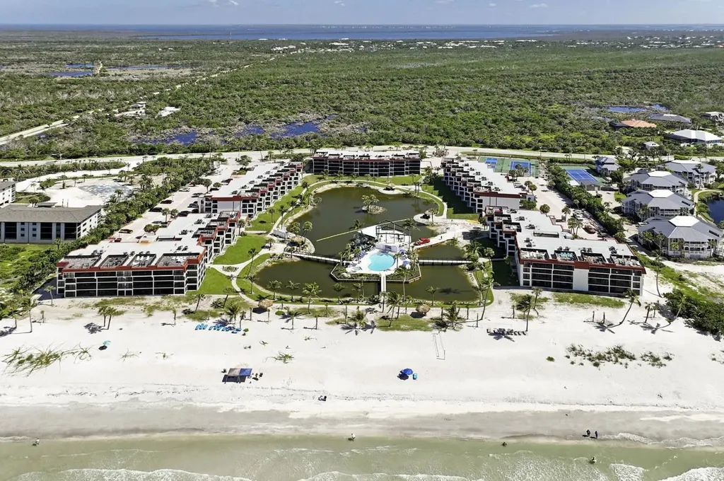 2445 W Gulf Drive Sanibel FL 33957