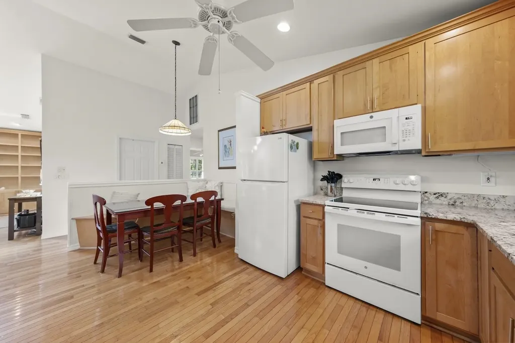 1846 Farm Trail Sanibel FL 33957