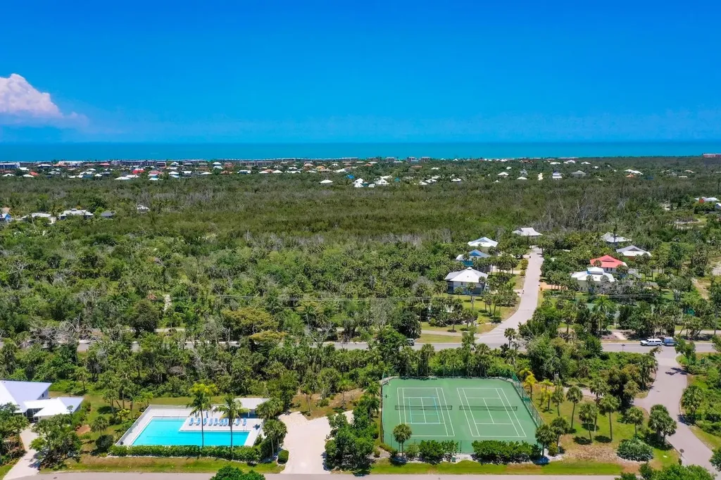 1846 Farm Trail Sanibel FL 33957