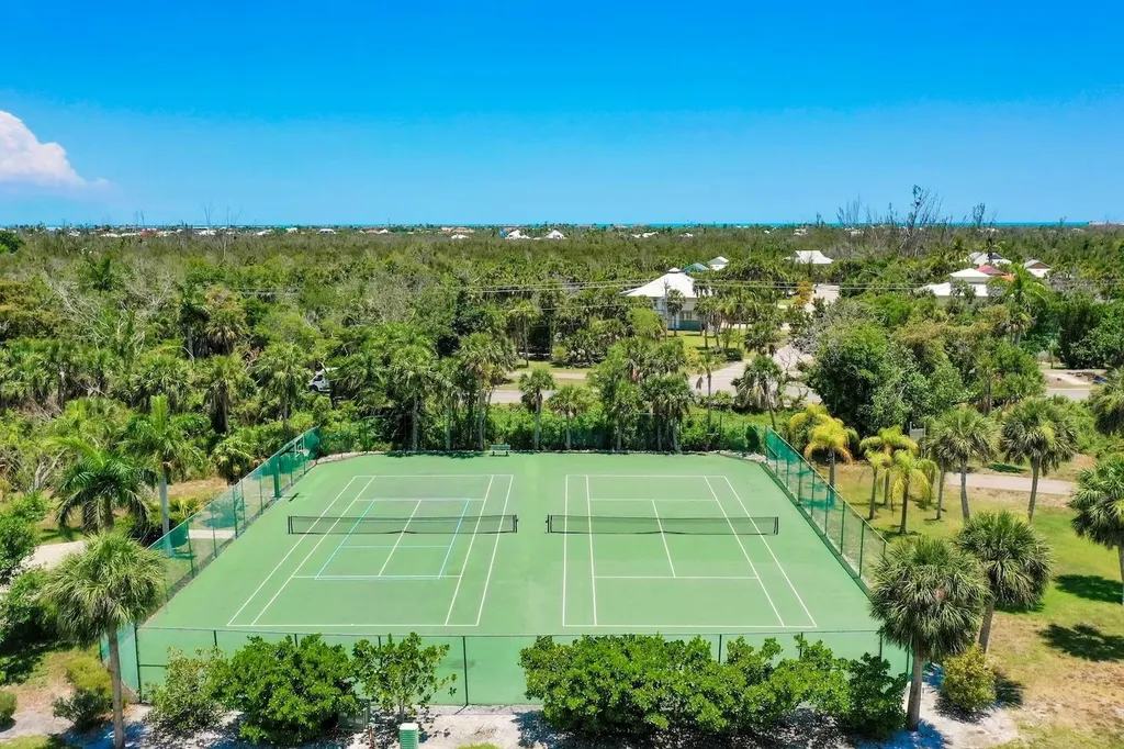 1846 Farm Trail Sanibel FL 33957