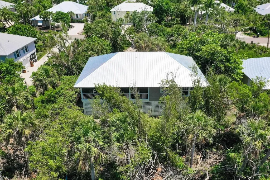 1846 Farm Trail Sanibel FL 33957