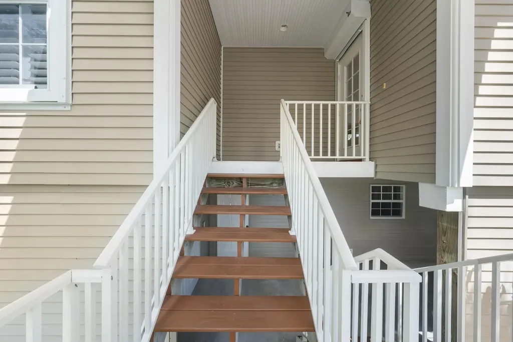 1846 Farm Trail Sanibel FL 33957