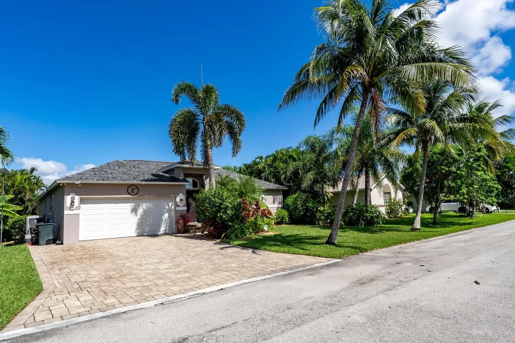 14380 Hampton Lake Court Fort Myers FL 33908