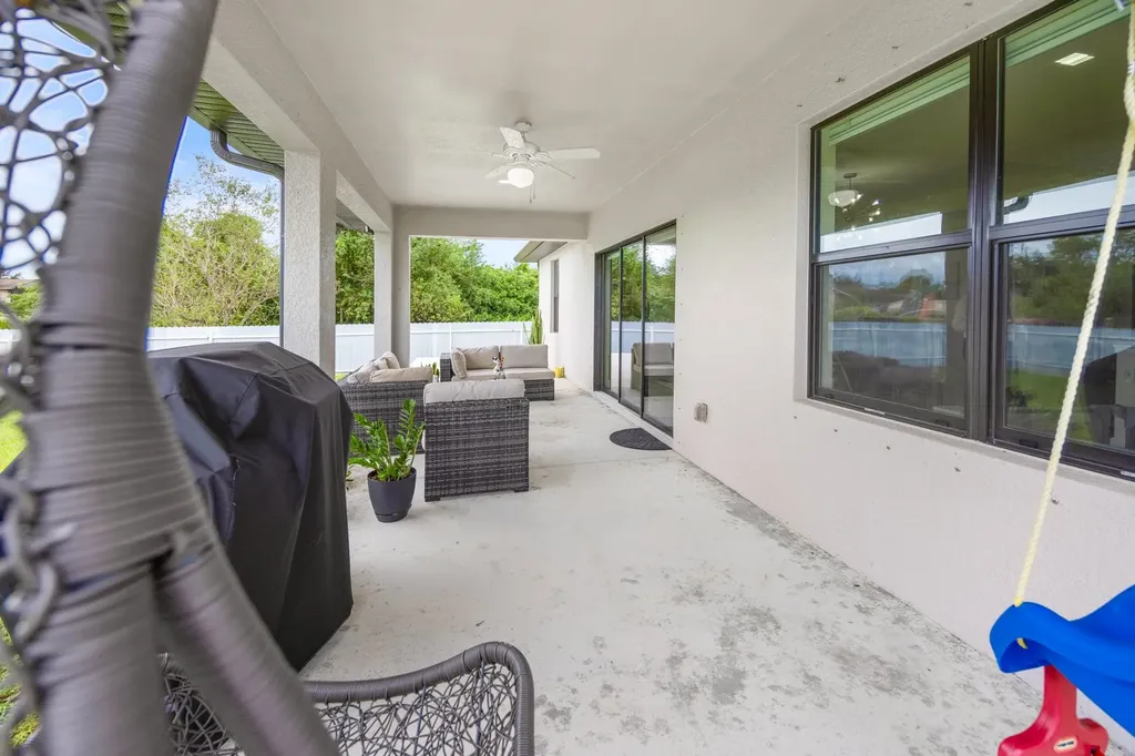 2812 12th Street SW Lehigh Acres FL 33976