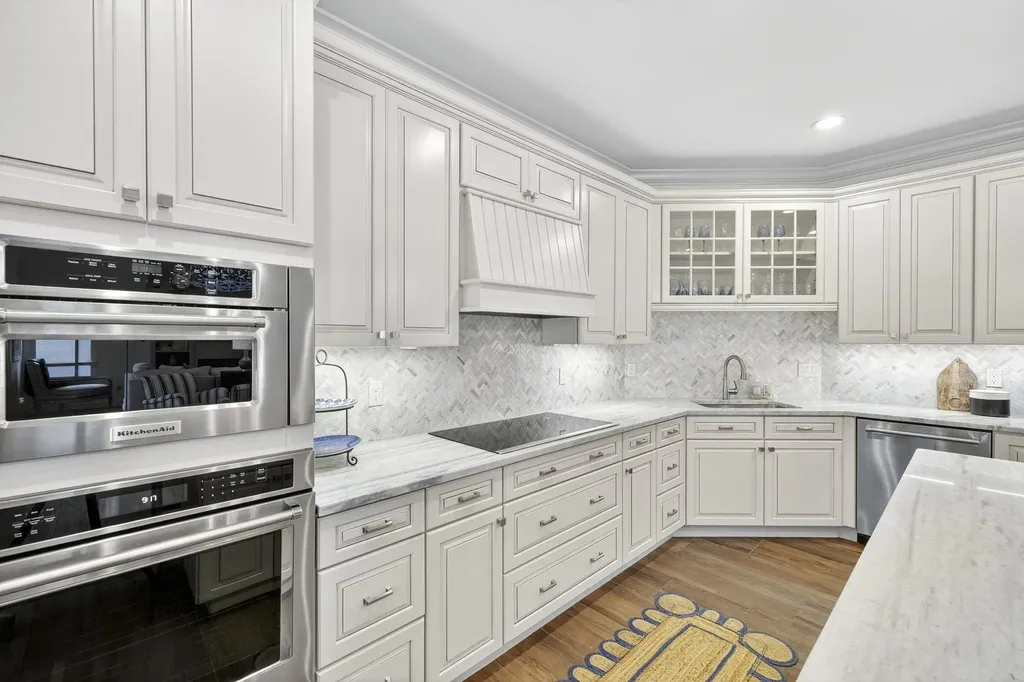 2324 Starfish Lane Sanibel FL 33957