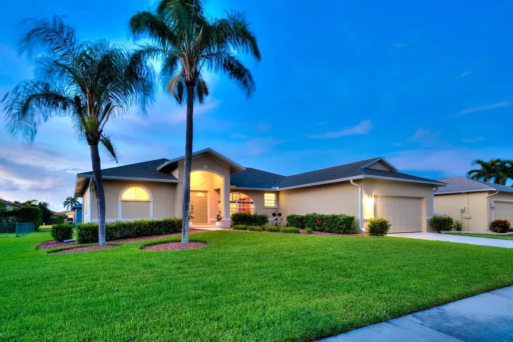 8886 Staghorn Way Fort Myers FL 33908