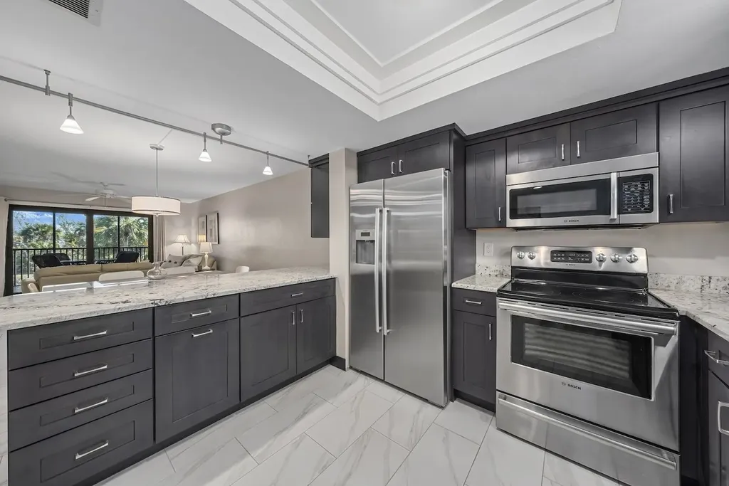 1919 Olde Middle Gulf Drive Sanibel FL 33957