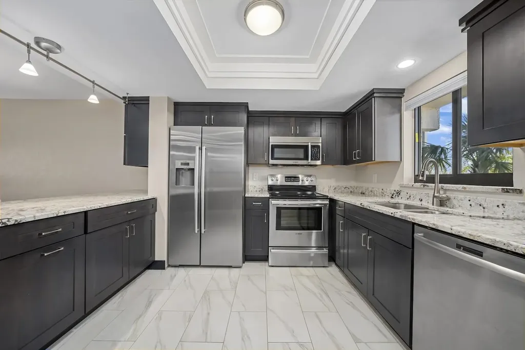 1919 Olde Middle Gulf Drive Sanibel FL 33957