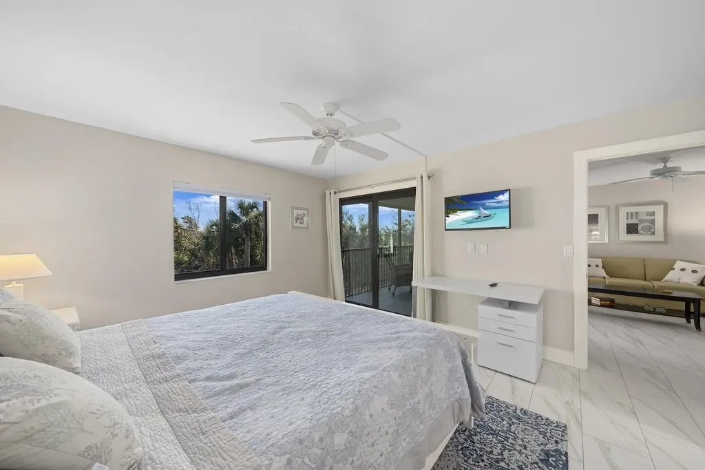 1919 Olde Middle Gulf Drive Sanibel FL 33957