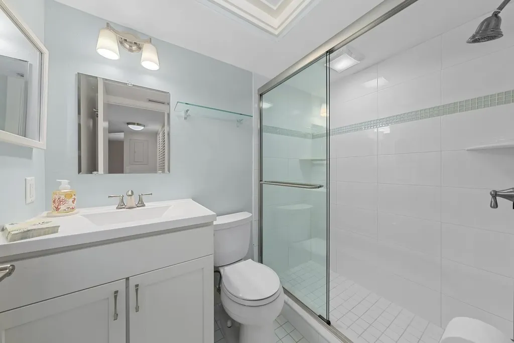 1919 Olde Middle Gulf Drive Sanibel FL 33957