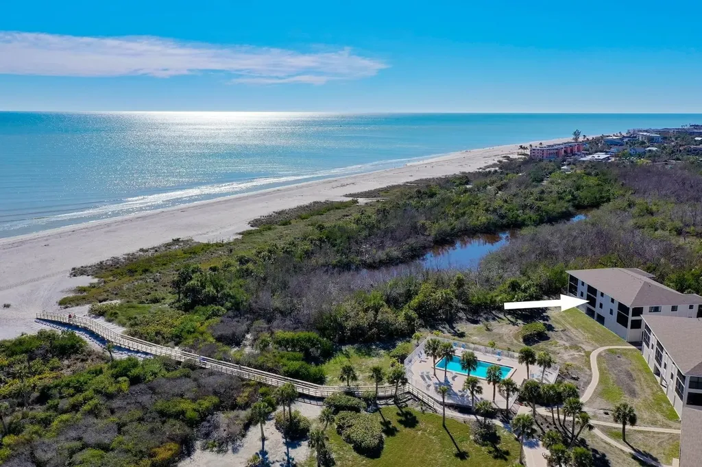 1919 Olde Middle Gulf Drive Sanibel FL 33957