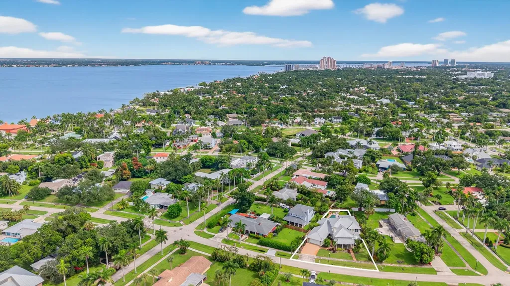 1321 Hanton Avenue Fort Myers FL 33901