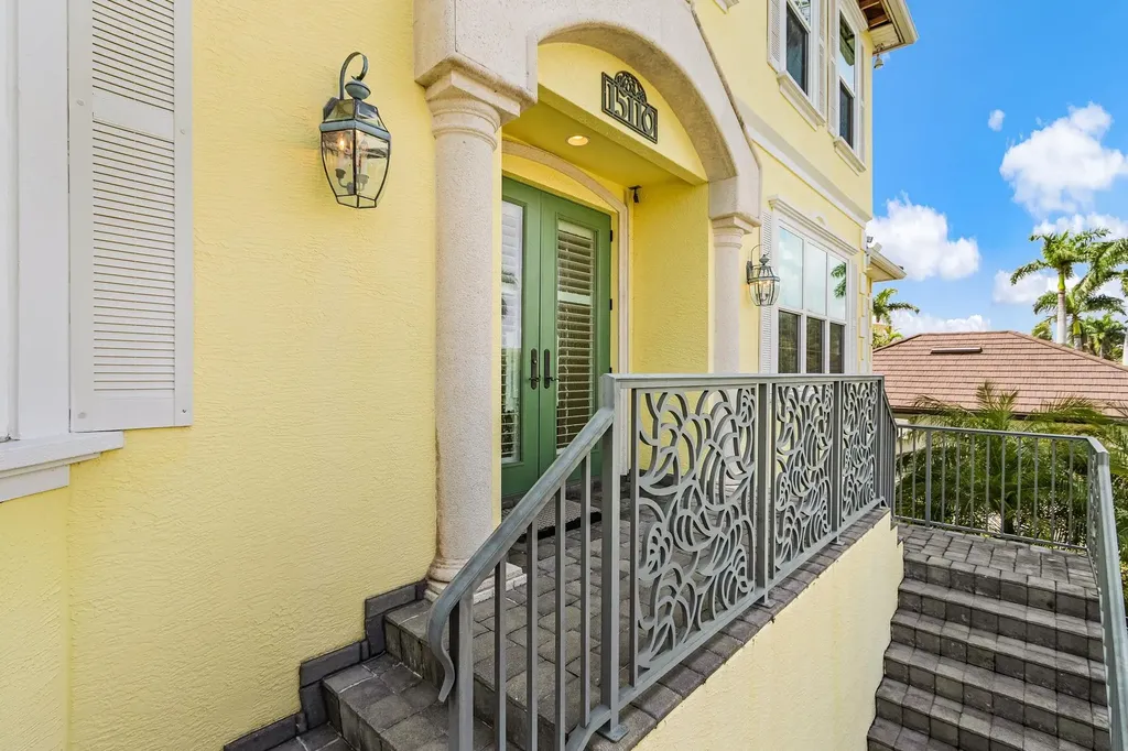 15110 Intracoastal Court Fort Myers FL 33908