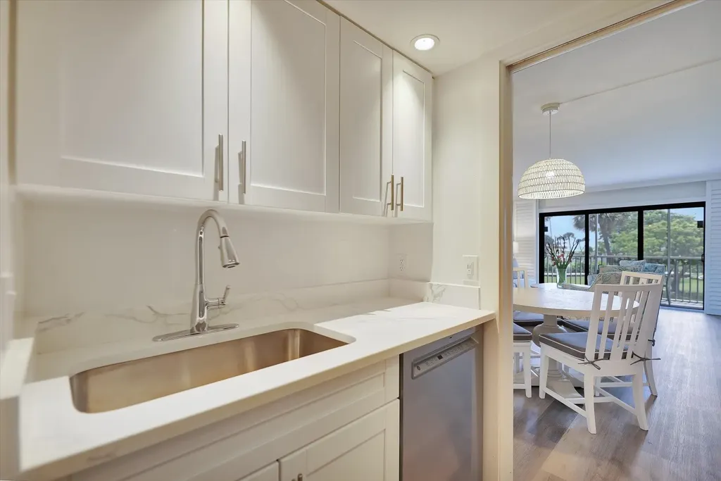 2113 Gulf Beach Villas Captiva FL 33924