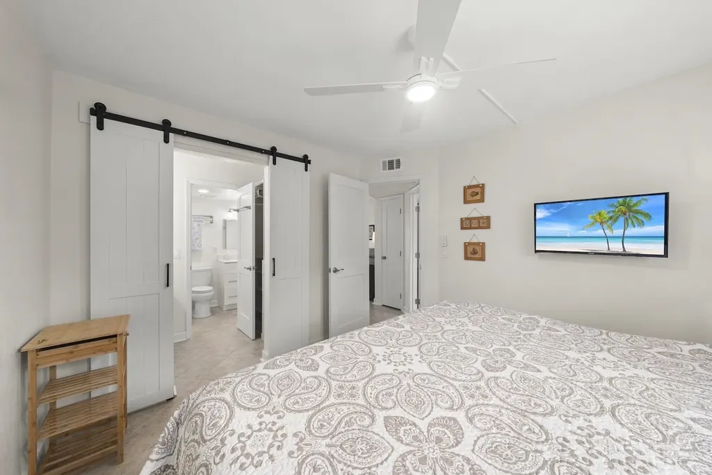 1250 Tennisplace Court Sanibel FL 33957