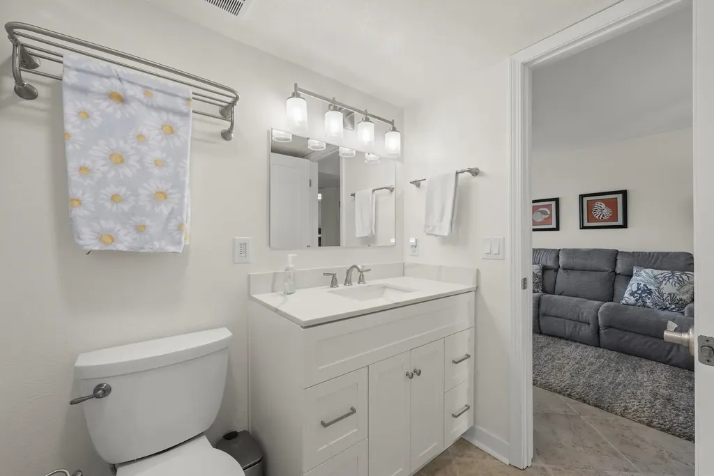 1250 Tennisplace Court Sanibel FL 33957