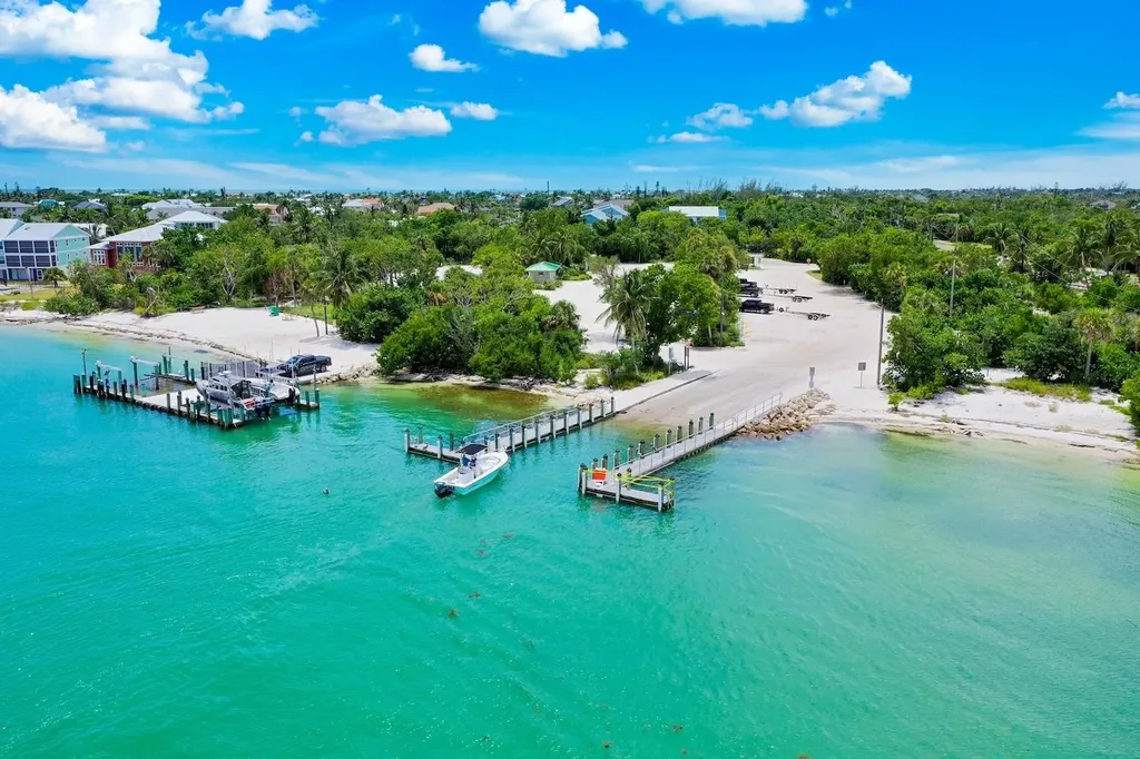 1250 Tennisplace Court Sanibel FL 33957