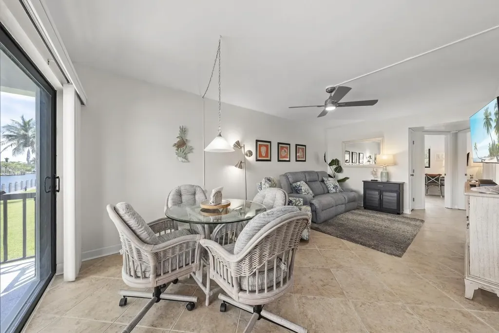 1250 Tennisplace Court Sanibel FL 33957