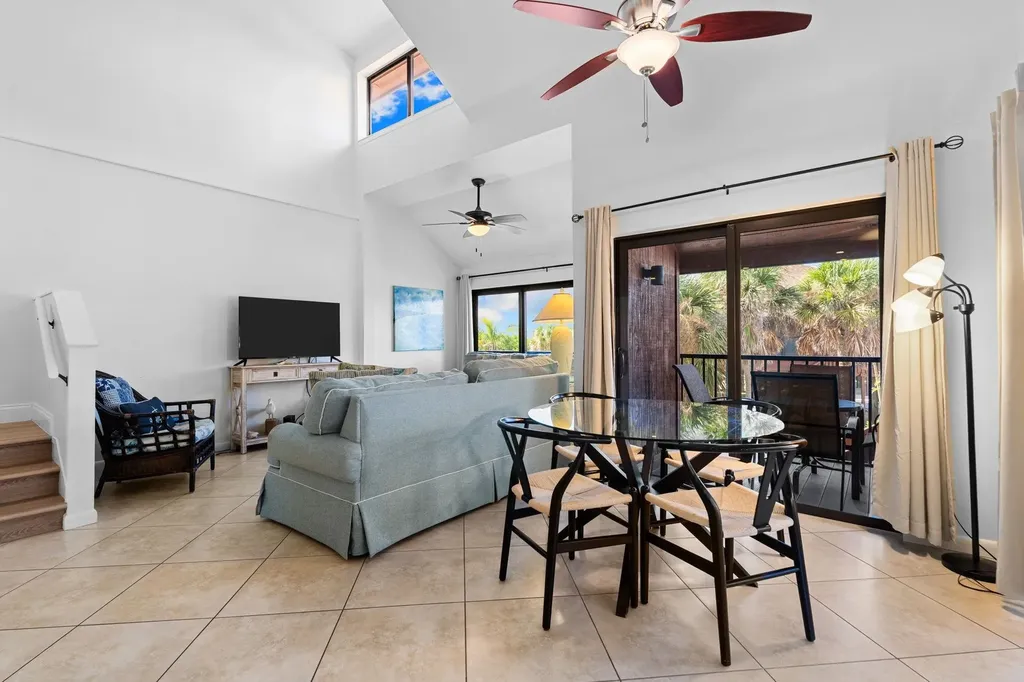 1811 Olde Middle Gulf Drive Sanibel FL 33957