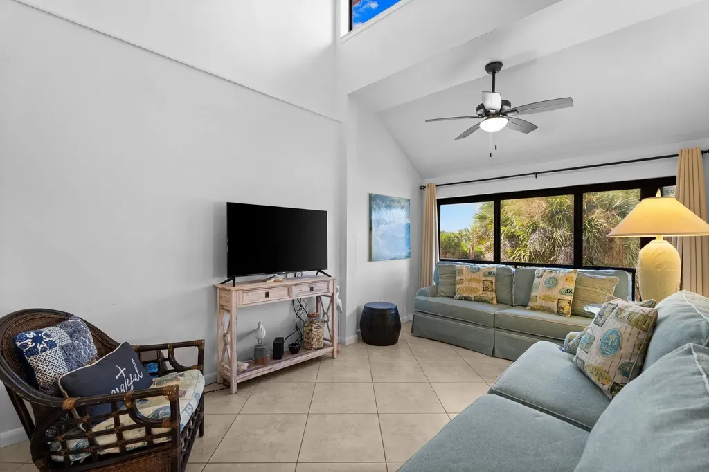 1811 Olde Middle Gulf Drive Sanibel FL 33957