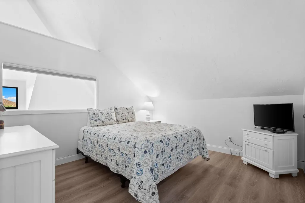 1811 Olde Middle Gulf Drive Sanibel FL 33957