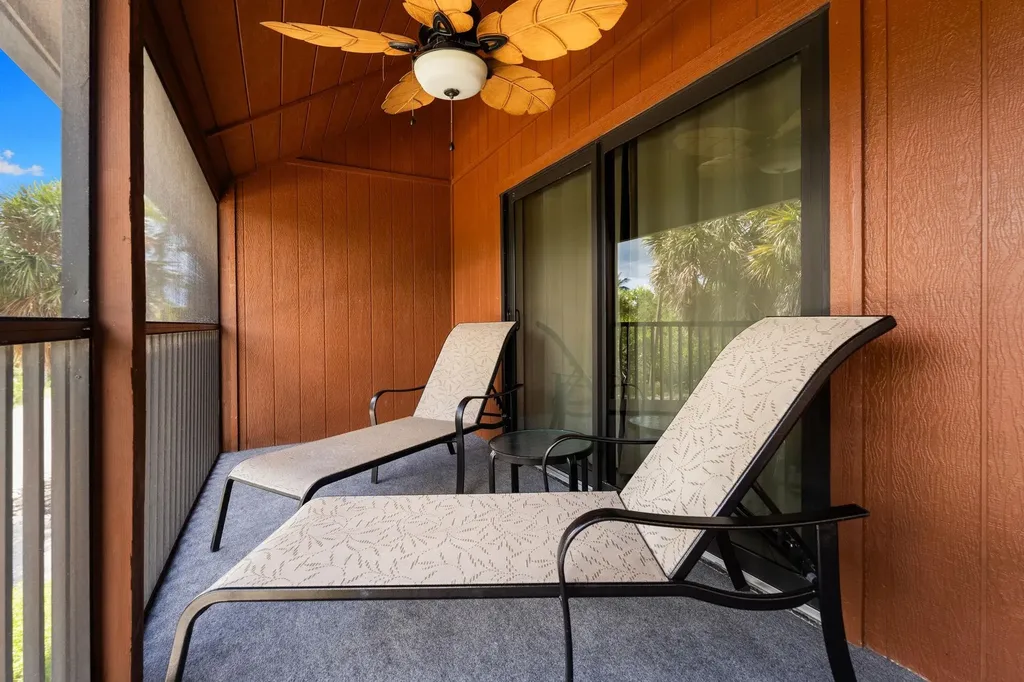 1811 Olde Middle Gulf Drive Sanibel FL 33957