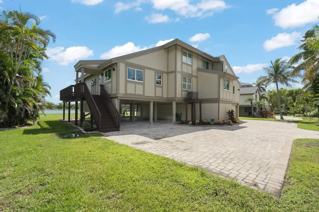 1611 Sand Castle Road Sanibel FL 33957