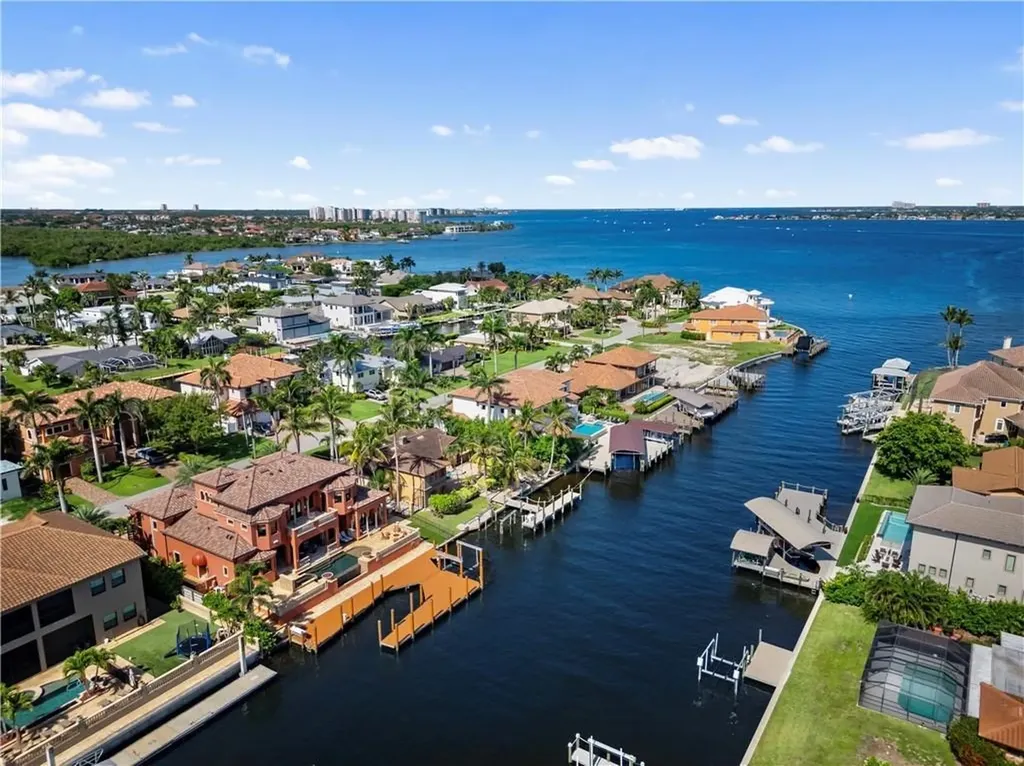 841 Cypress Lake Circle Fort Myers FL 33919