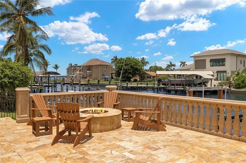 841 Cypress Lake Circle Fort Myers FL 33919