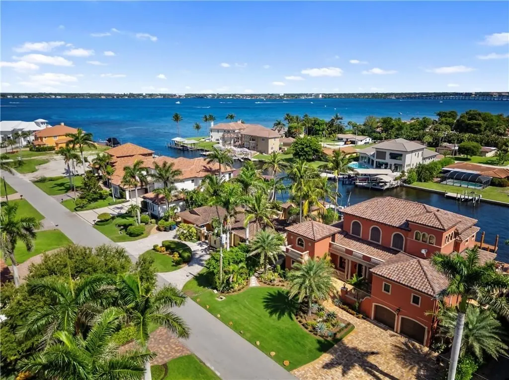 841 Cypress Lake Circle Fort Myers FL 33919