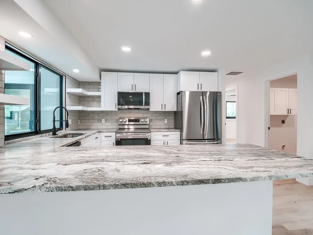 658 Donax Street Sanibel FL 33957