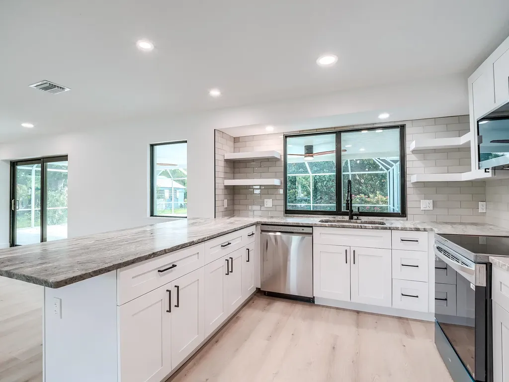 658 Donax Street Sanibel FL 33957