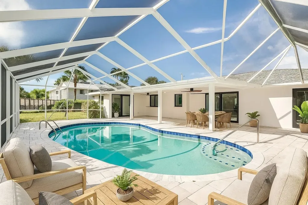 658 Donax Street Sanibel FL 33957