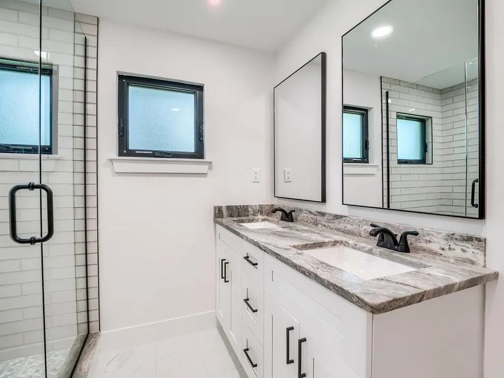 658 Donax Street Sanibel FL 33957