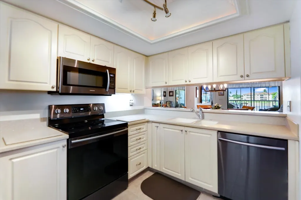 11460 Caravel Circle Fort Myers FL 33908