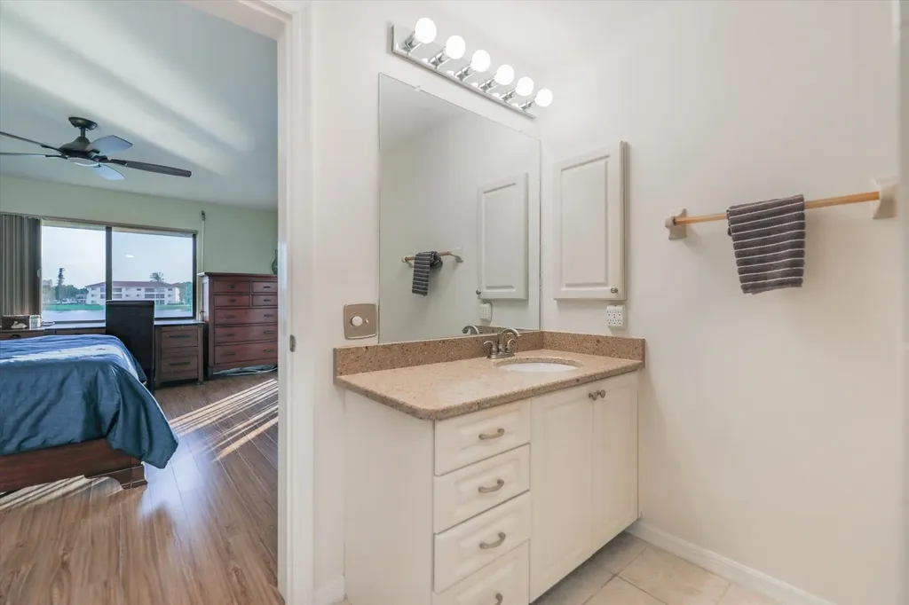 11460 Caravel Circle Fort Myers FL 33908