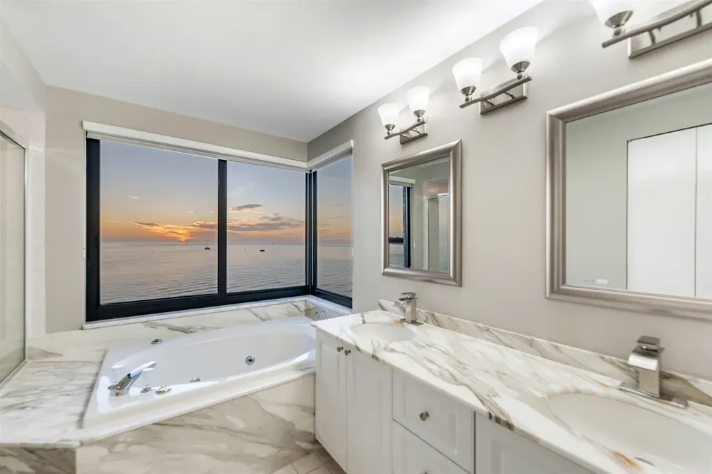 645 La Peninsula Boulevard Naples FL 34113