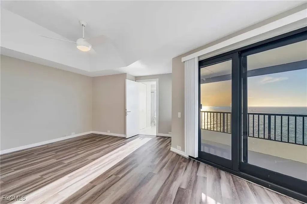 645 La Peninsula Boulevard Naples FL 34113