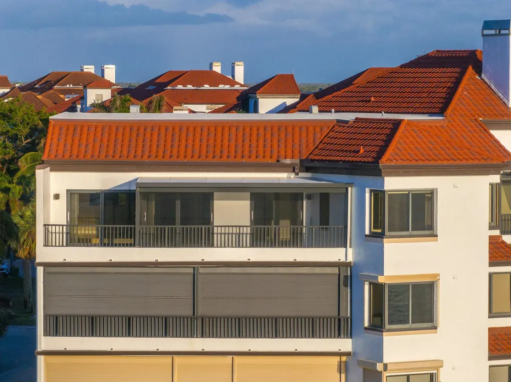 645 La Peninsula Boulevard Naples FL 34113