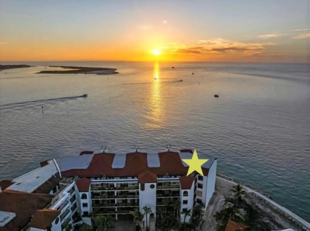 645 La Peninsula Boulevard Naples FL 34113