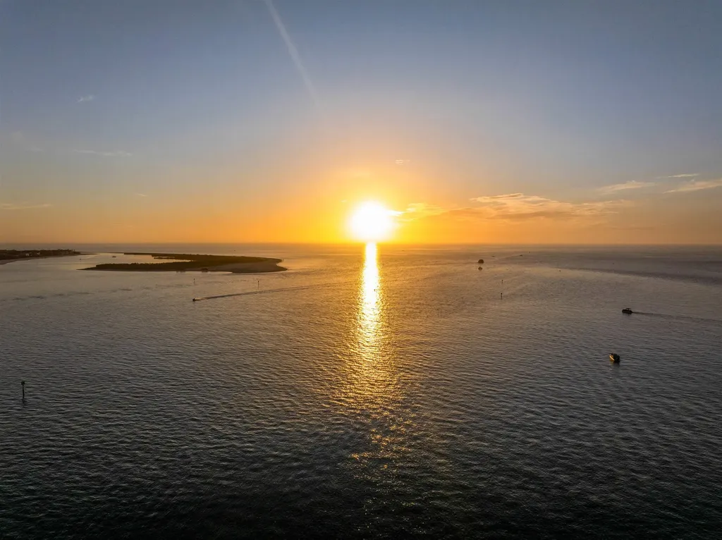 645 La Peninsula Boulevard Naples FL 34113