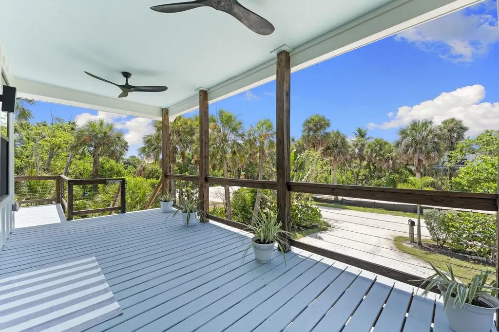 2441 Shop Road Sanibel FL 33957