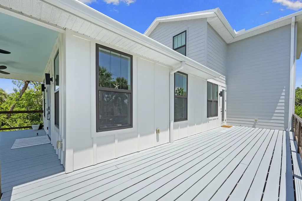 2441 Shop Road Sanibel FL 33957