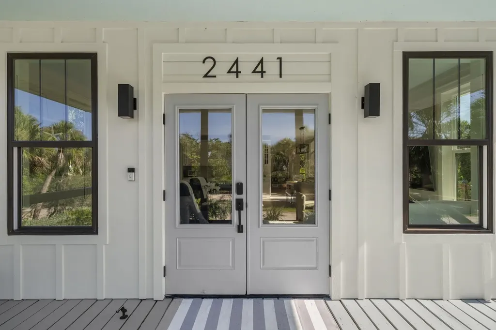 2441 Shop Road Sanibel FL 33957