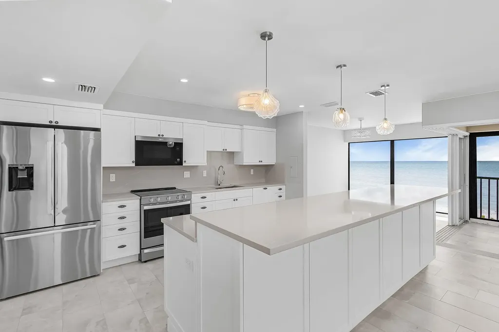 2721 W Gulf Drive Sanibel FL 33957