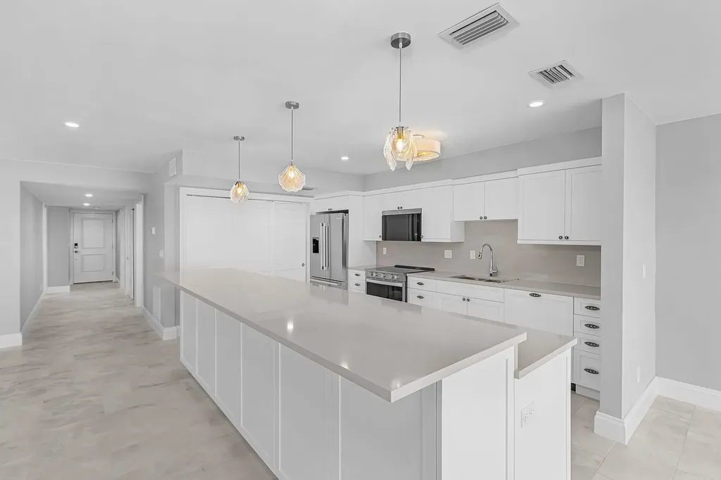 2721 W Gulf Drive Sanibel FL 33957