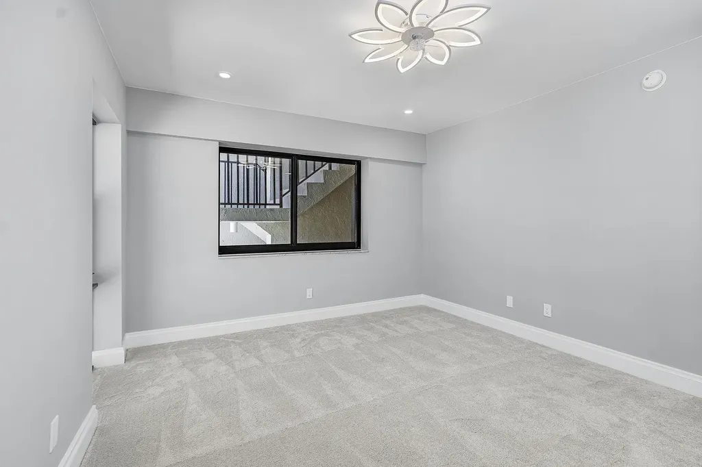 2721 W Gulf Drive Sanibel FL 33957